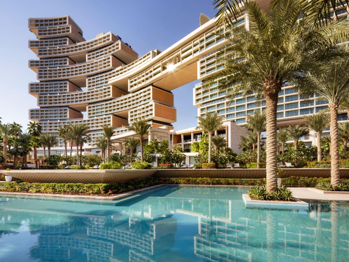 Pool and exterior of Atlantis The Royal on the Palm Jumeirah in Dubai