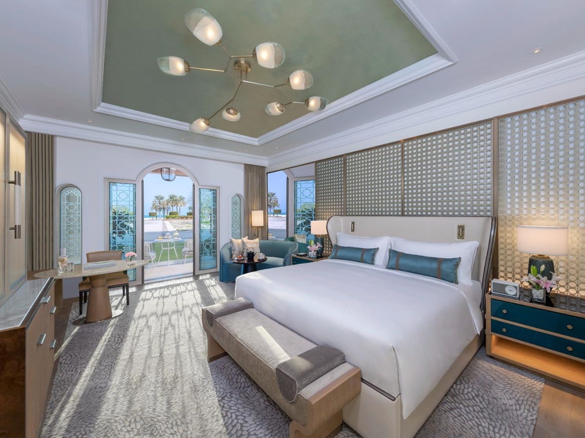 Deluxe garden terrace guest suite at Emirates Palace Mandarin Oriental in Abu Dhabi