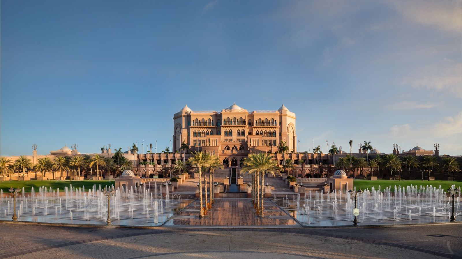Fountains outside Emirates Palace Mandarin Oriental in Abu Dhabi