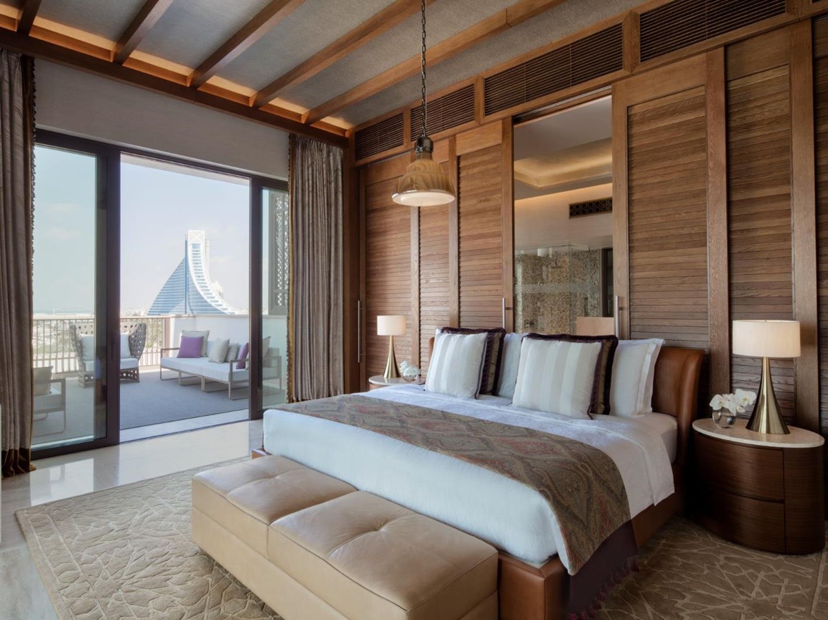 Presidential suite bedroom at Jumeirah Al Naseem in Dubai