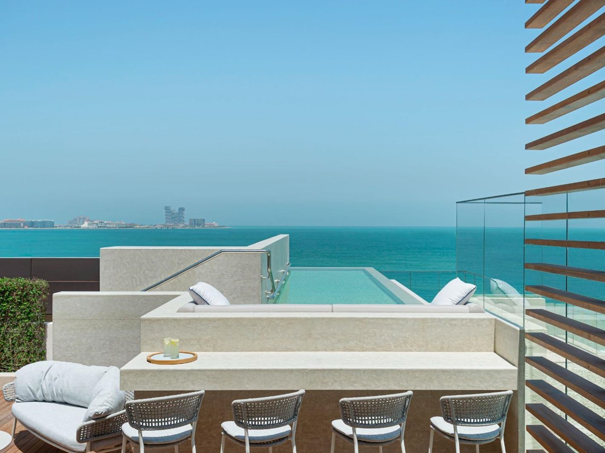 Royal penthouse suite pool at Jumeirah Al Naseem in Dubai