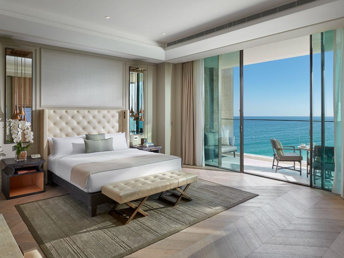 Premier sea view suite at at Mandarin Oriental Jumeira in Dubai