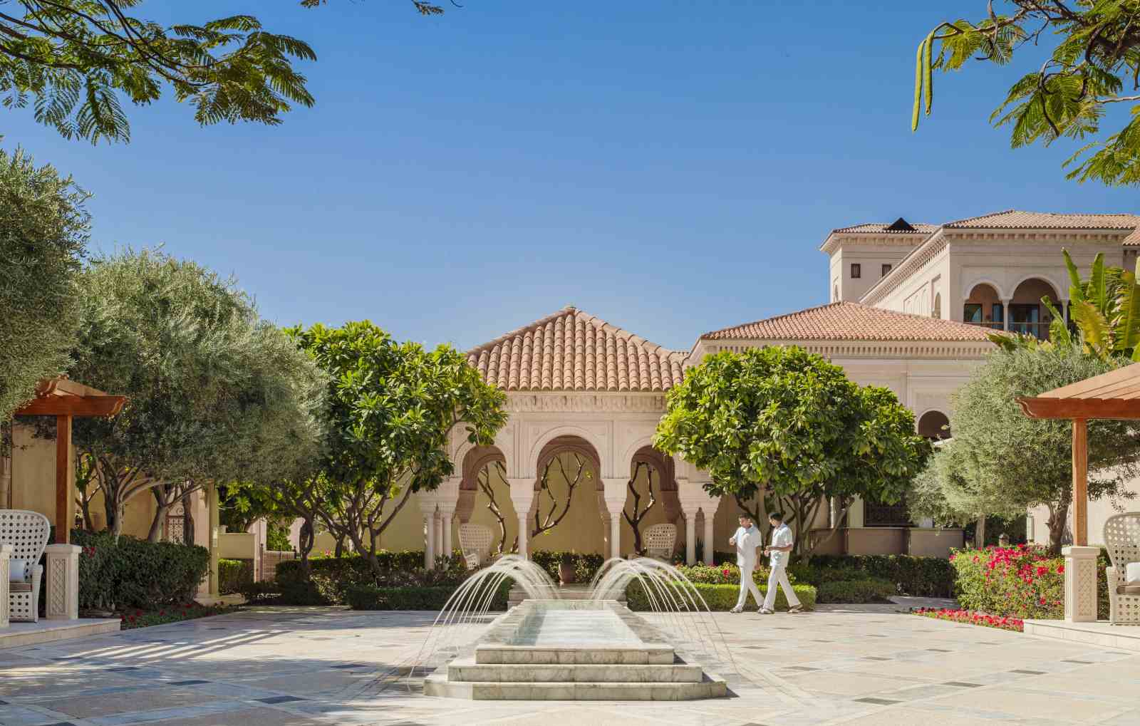 One&Only The Palm-Dubai Spa courtyard