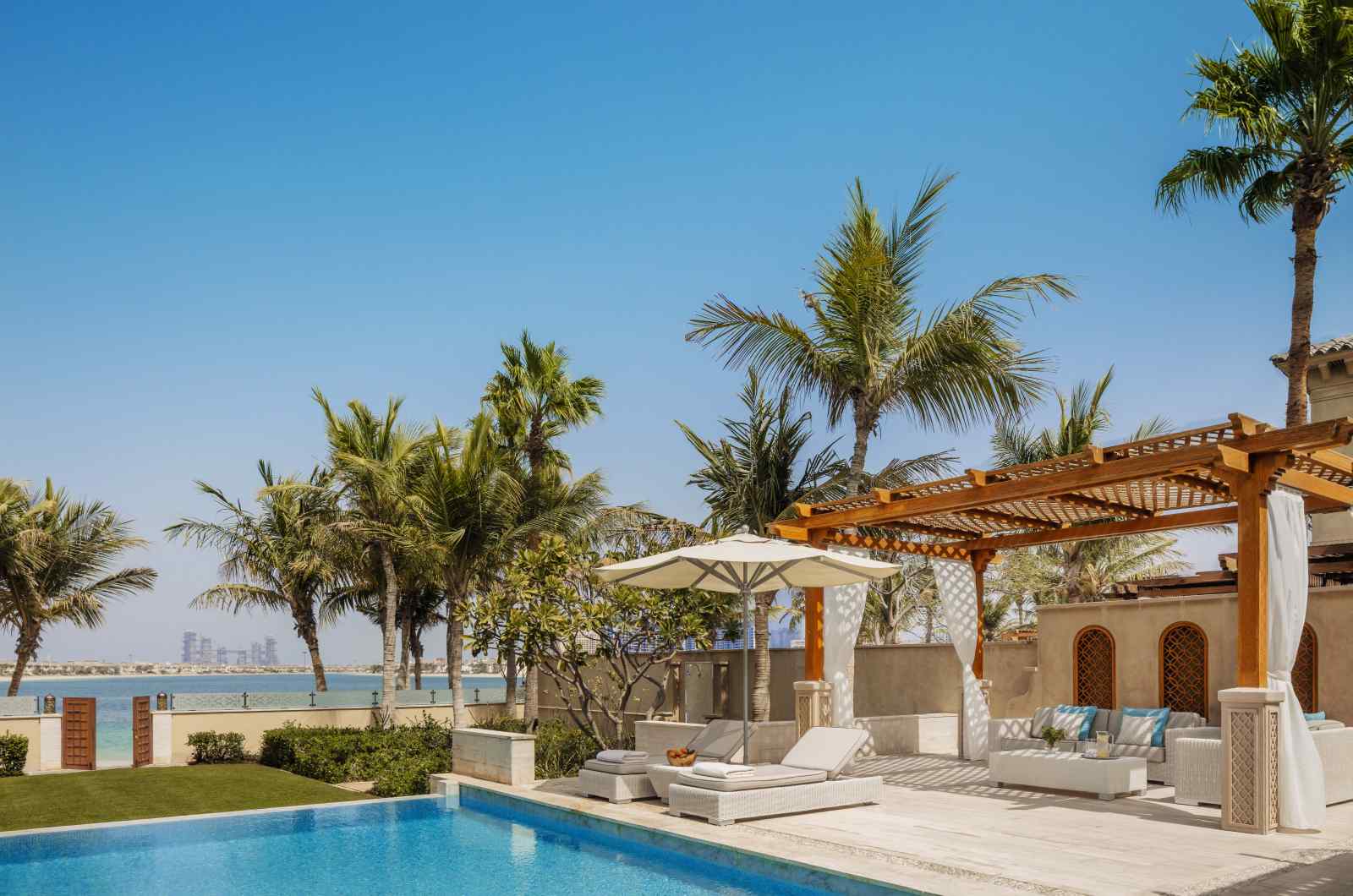 One&Only The Palm-Dubai Terrace Pool