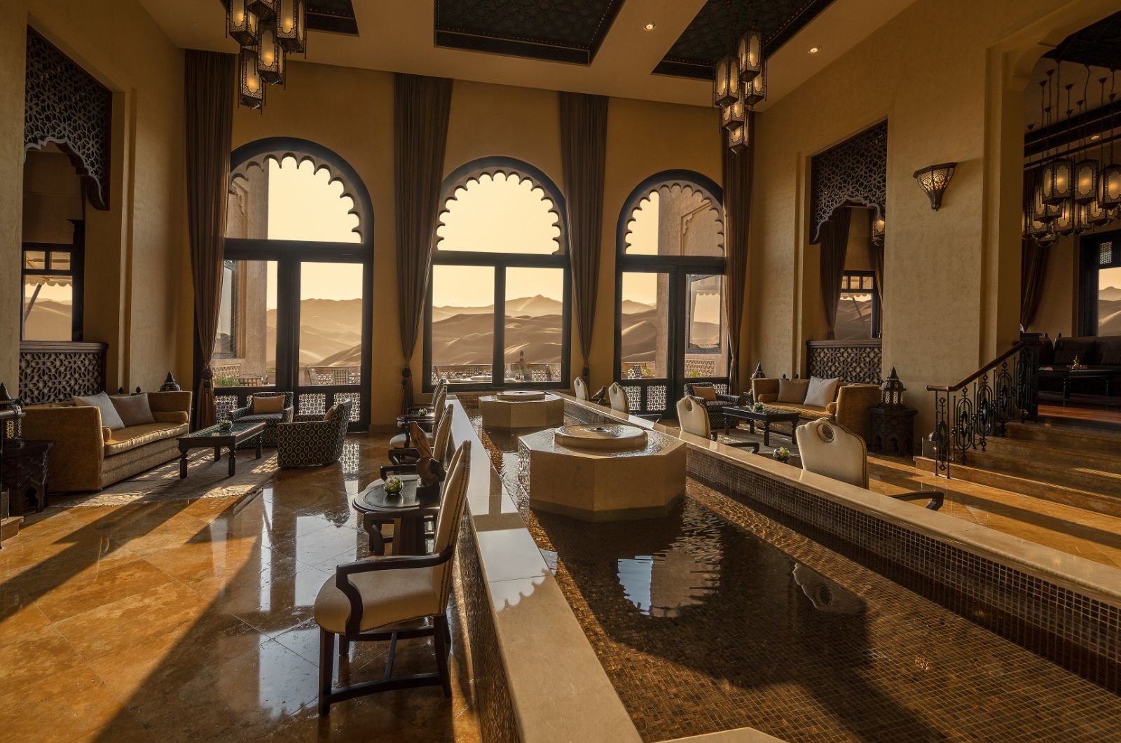 Lobby of the Qasr al Sarab by Anantara in Abu Dhabi