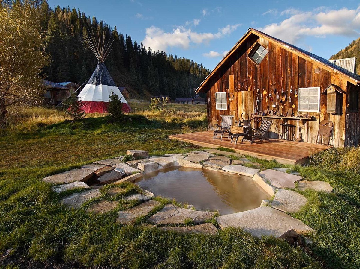 The store near Dunton Hot Springs, USA