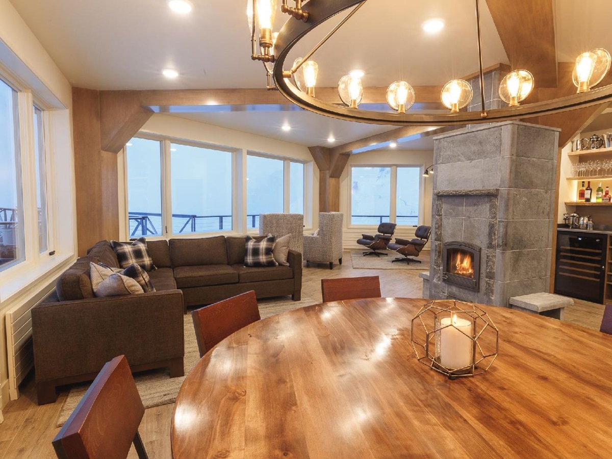Dining room at Sheldon Chalet Alaska