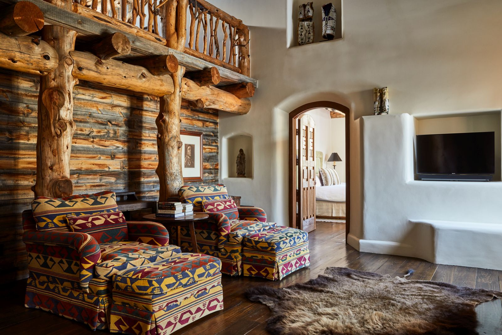 Santa Fe guest suite at Sleeping Indian Lodge in Colorado in the USA