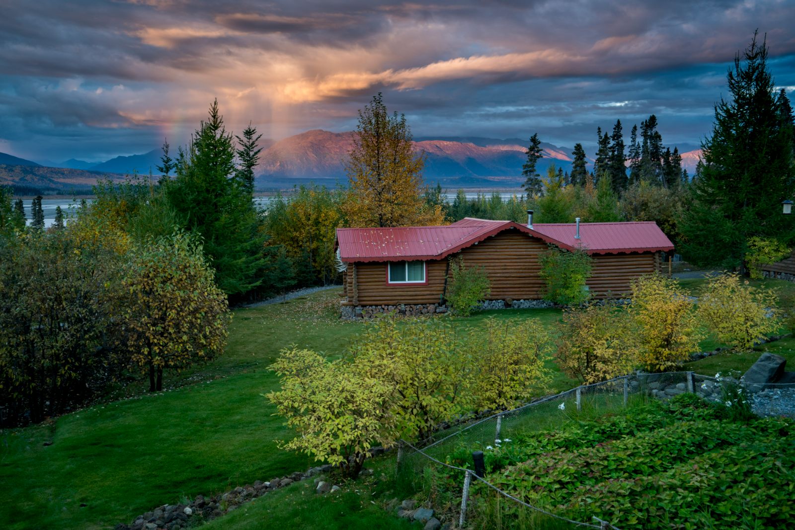 Luxury Travel Alaska | Alaska Experience | Red Savannah