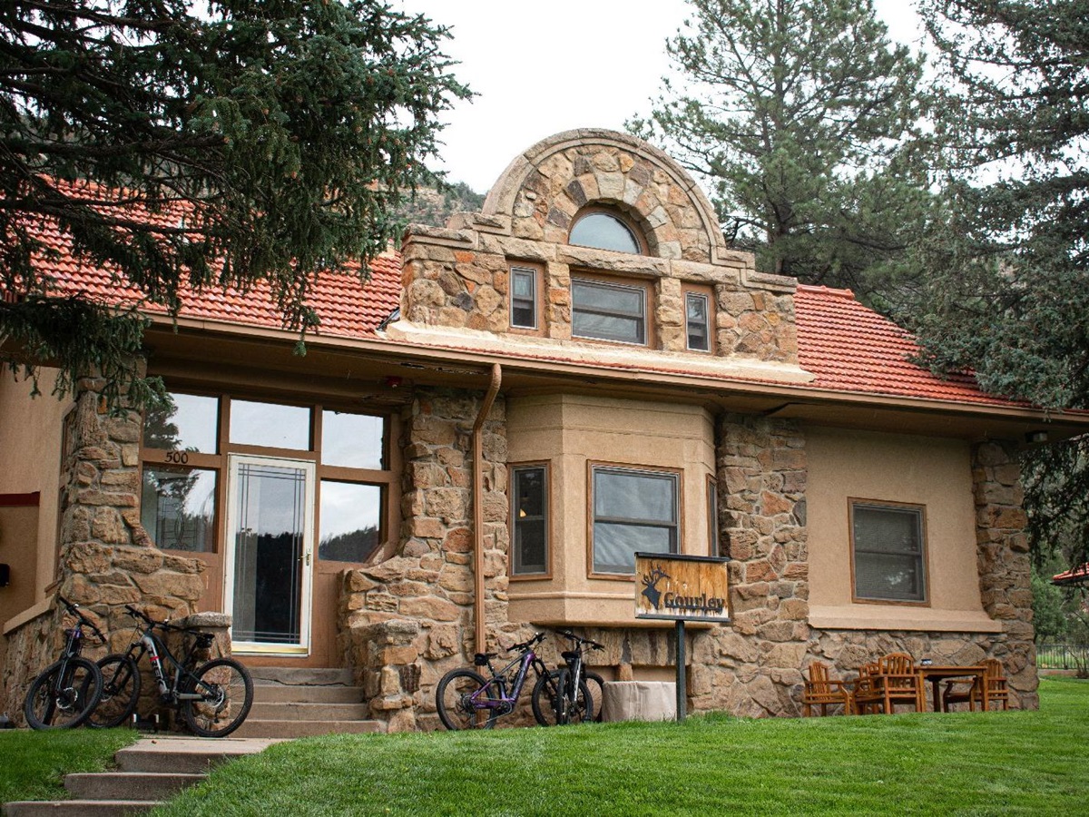 Gourley House residence at Ted Turner's Vermejo reserve in New Mexico USA