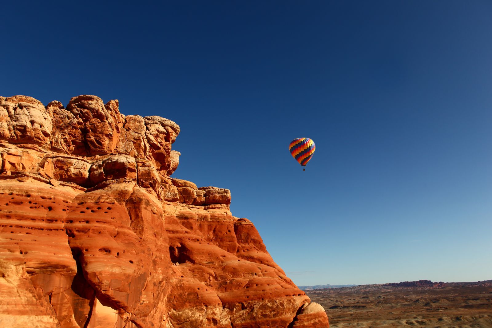 Hot air balloon flight over the Canyonlands in Utah, USA