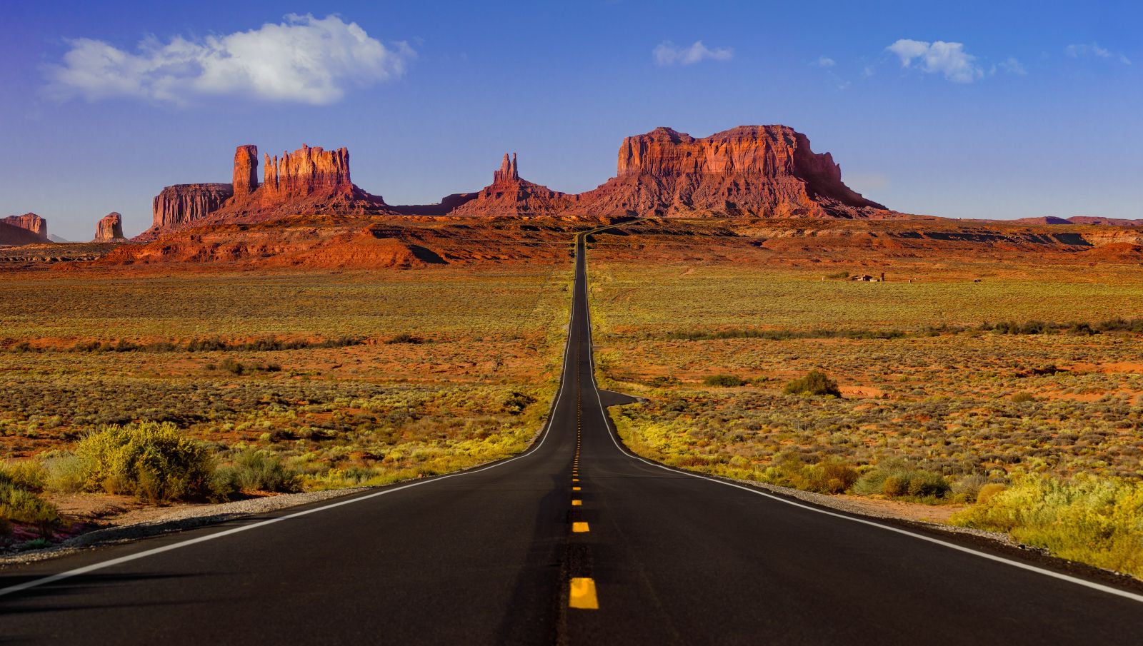 View of Monument Valley from scenic route 164, USA