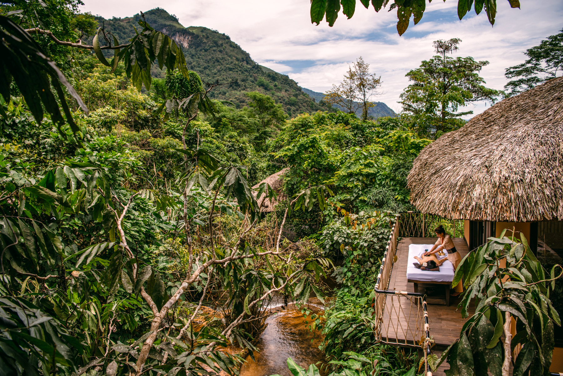 Massage treatment at Avana Retreat in Vietnam