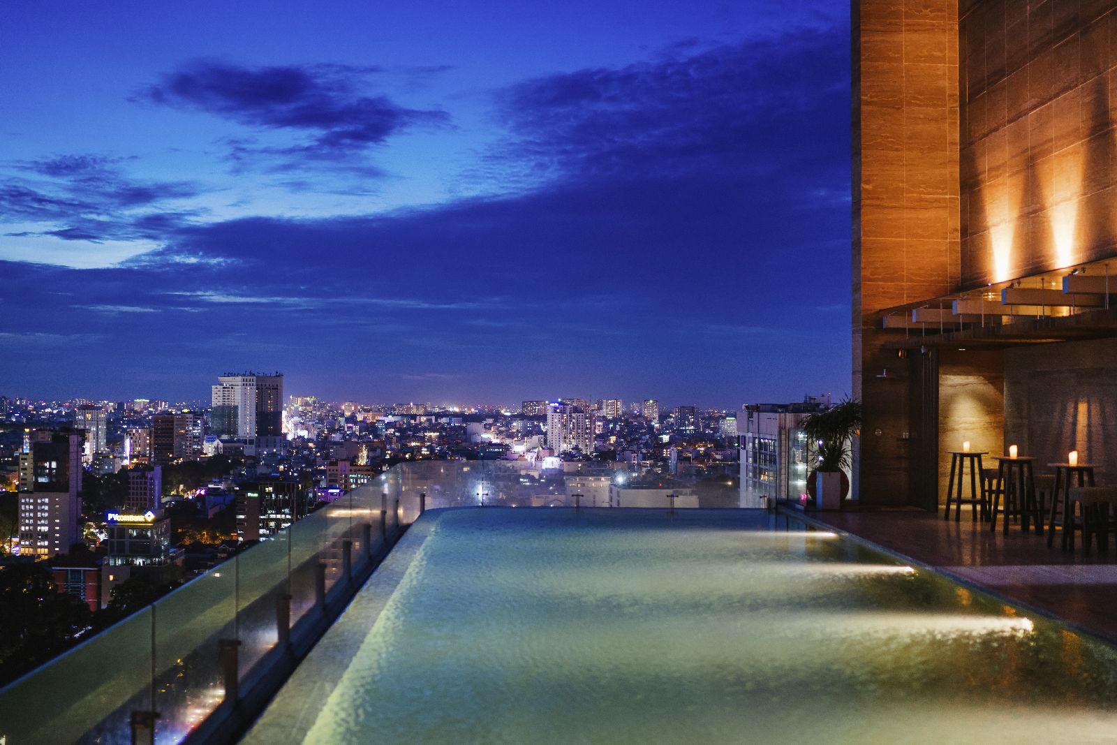 The rooftop bar at Hotel des Arts Saigon in Vietnam