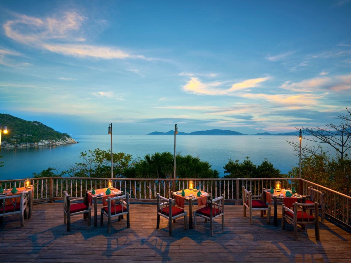 Dining by the rocks restaurant at luxury resort Six Senses Ninh Van Bay