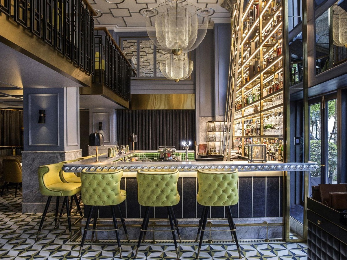 Cocktail bar at the Sofitel Legend Metropole Hanoi Vietnam