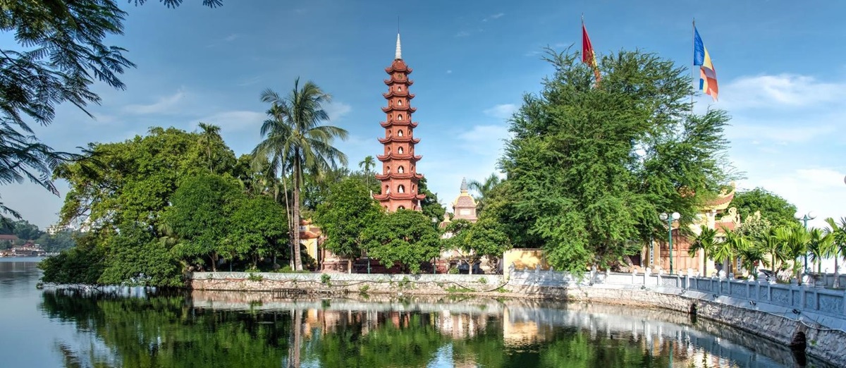 Tran Quoc Pagoda in Hanoi