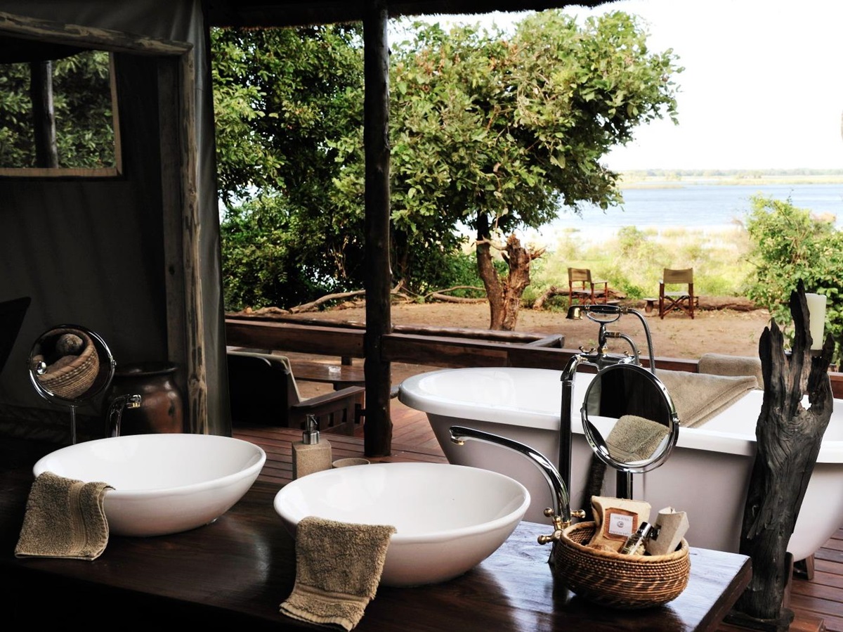 Open air bathroom at Chiawa Camp in Zambia