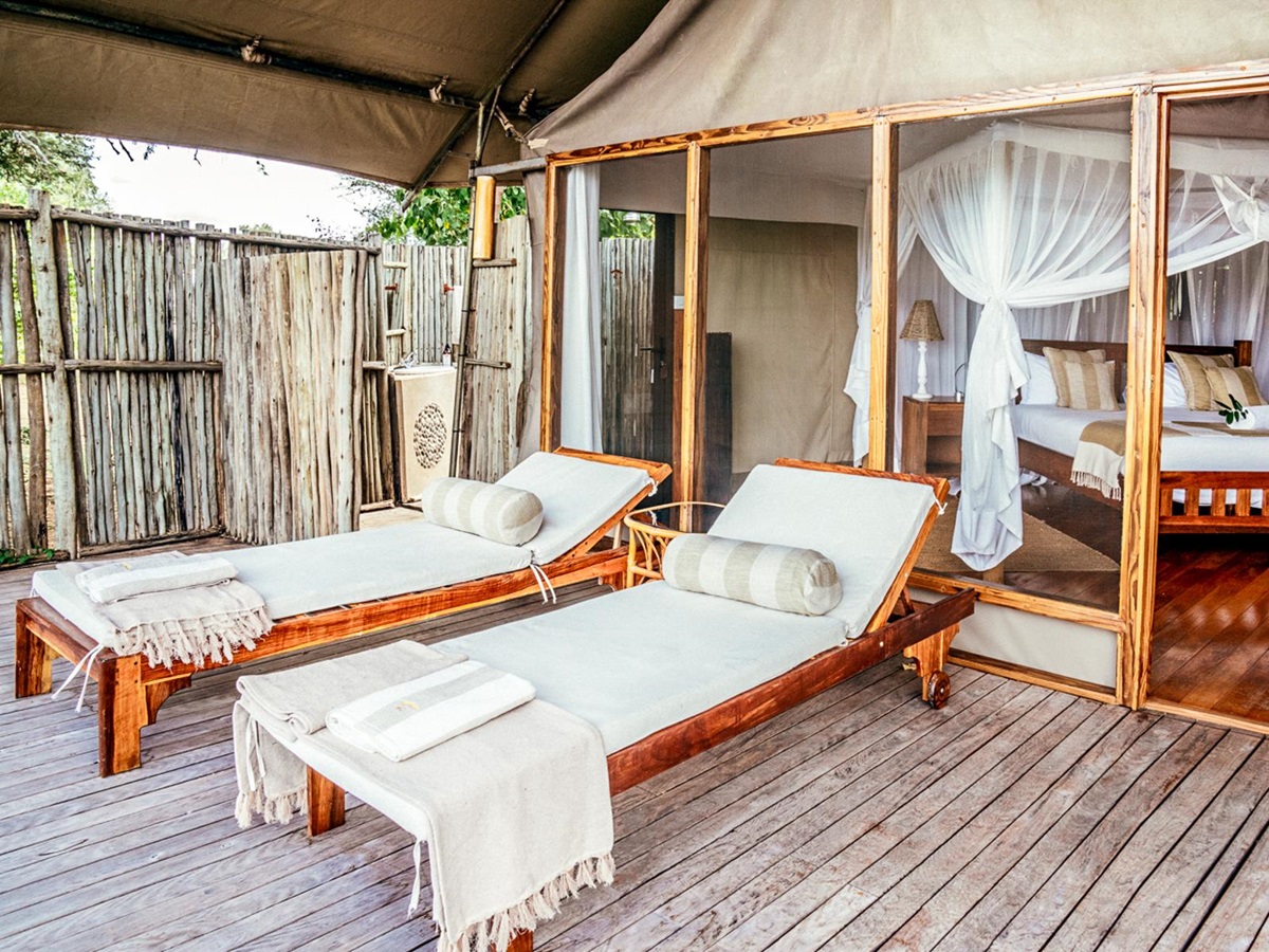 Deck loungers at Dulini Anabezi in the Lower Zambezi National Park