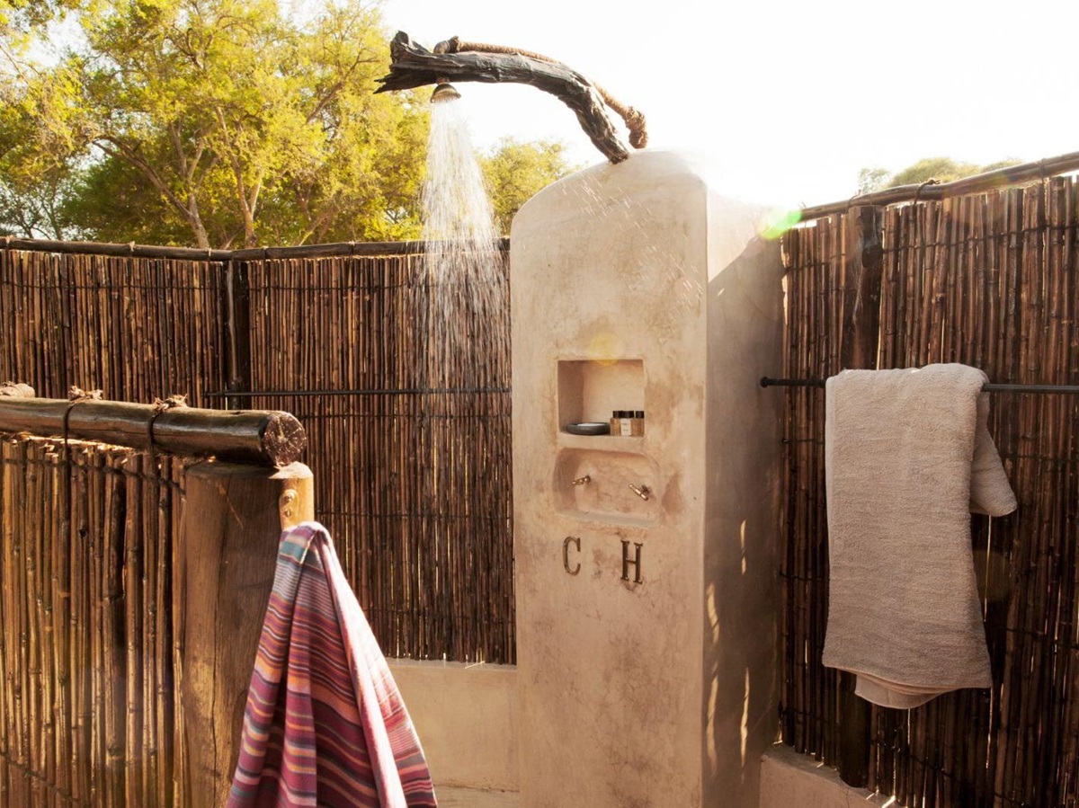 Guest outdoor shower at Old Mondoro in the Lower Zambezi National Park