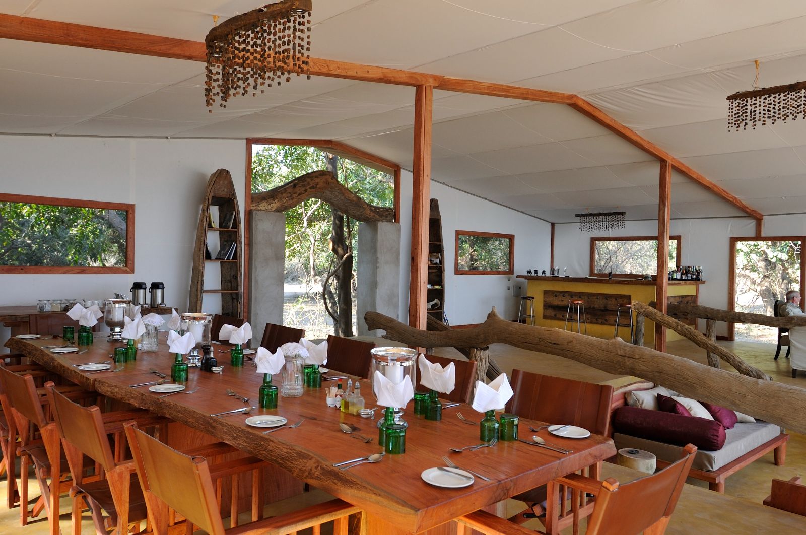 A dining table at Potato Bush Camp on the Zambezi