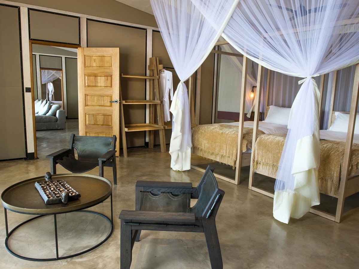 Kigelia House twin room at Sausage Tree Camp in Zambia