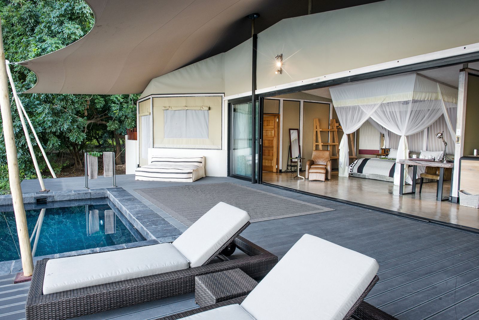 Luxury suite pool at Sausage Tree Camp in Zambia 
