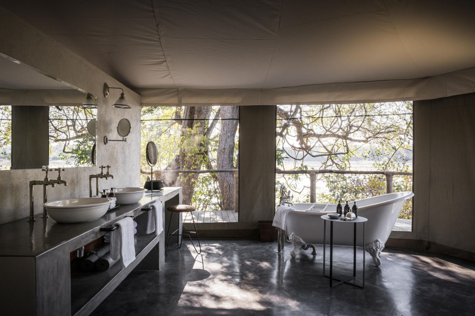 Guest tent bathroom at Sungani camp in the South Luangwa National Park