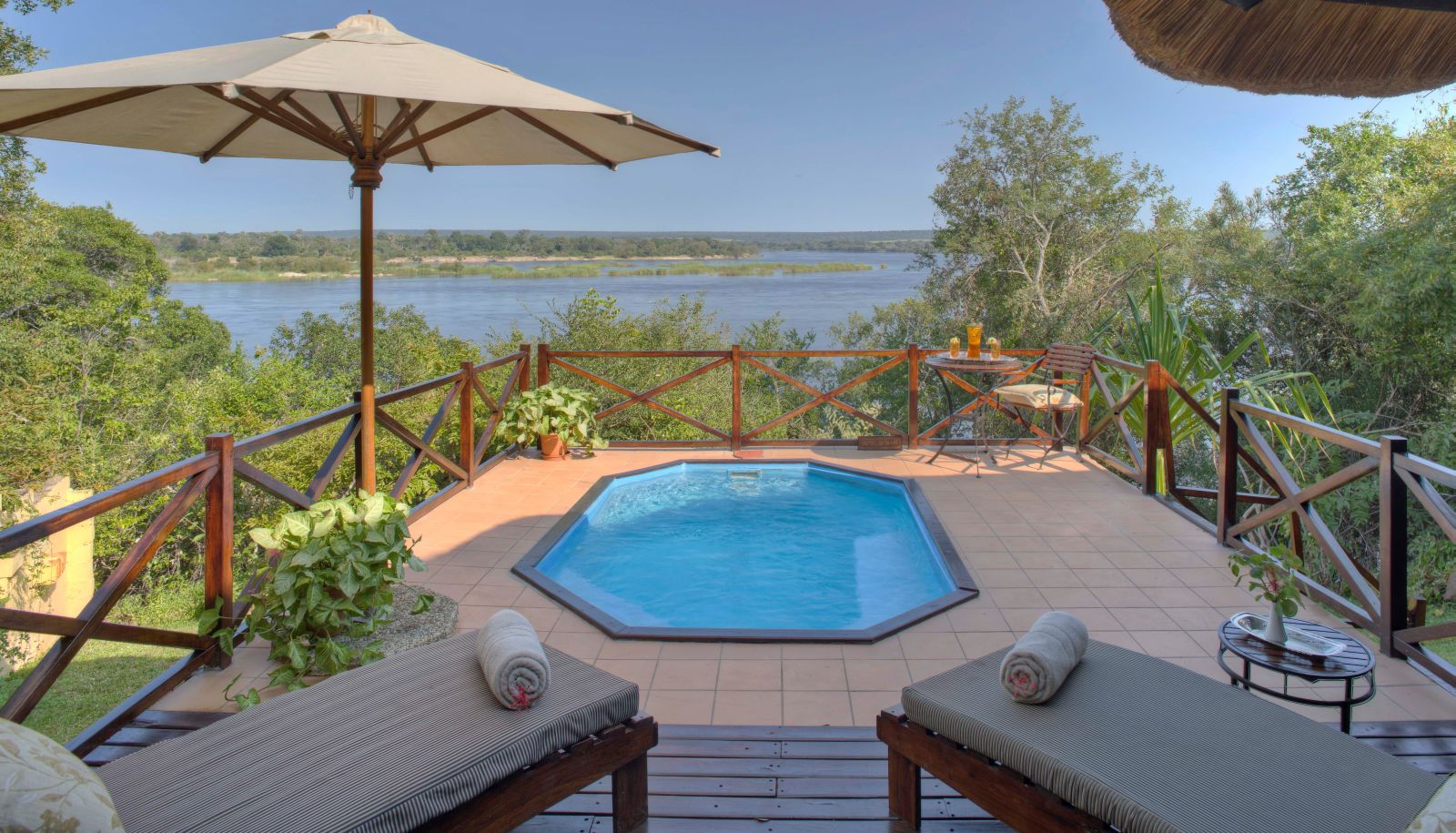 Luxury river suite pool at The River Club in Zambia 