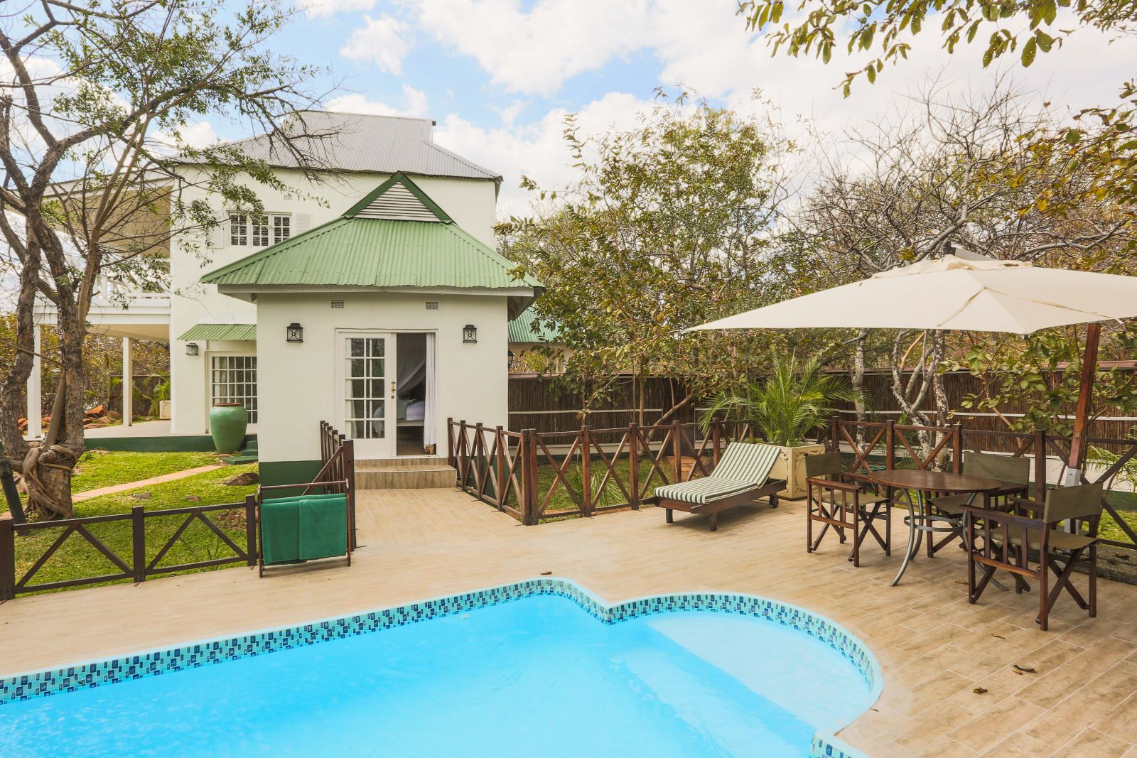 Princess mary suite pool at The River Club in Zambia 