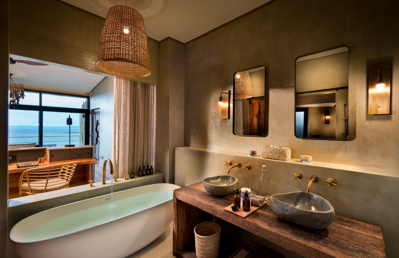 Bathroom of a Lake View Room at luxury safari lodge Bumi Hills in Zimbabwe