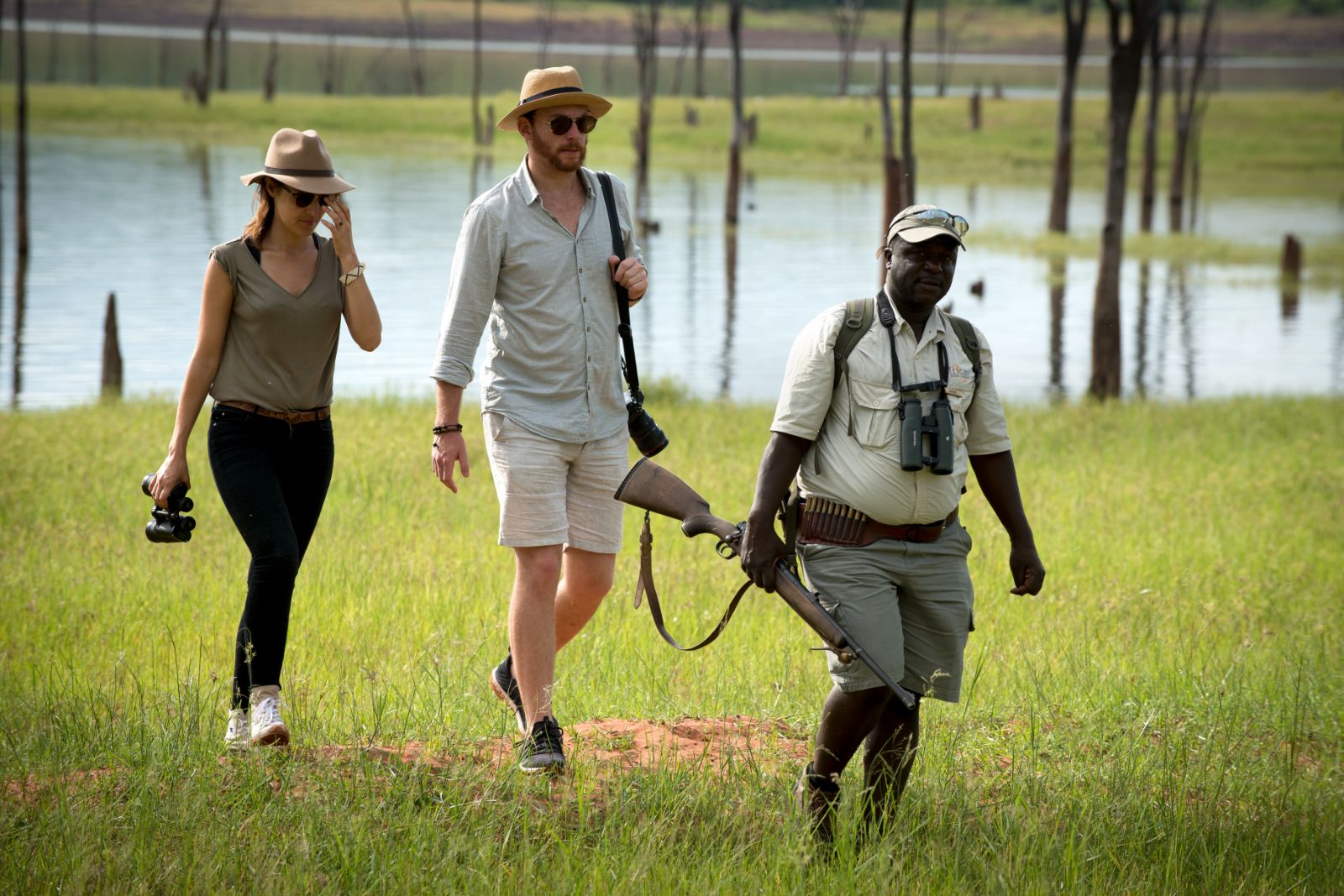 Walking safaris at luxury safari lodge Bumi Hills in Zimbabwe