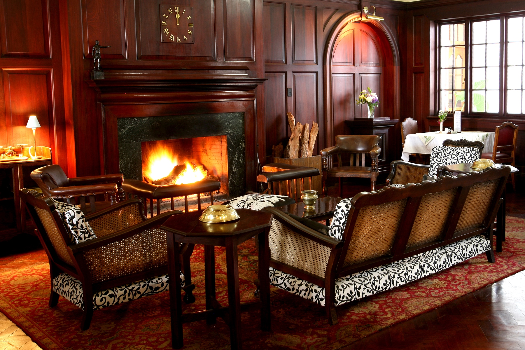 The sitting room at The Bulaweyo Club