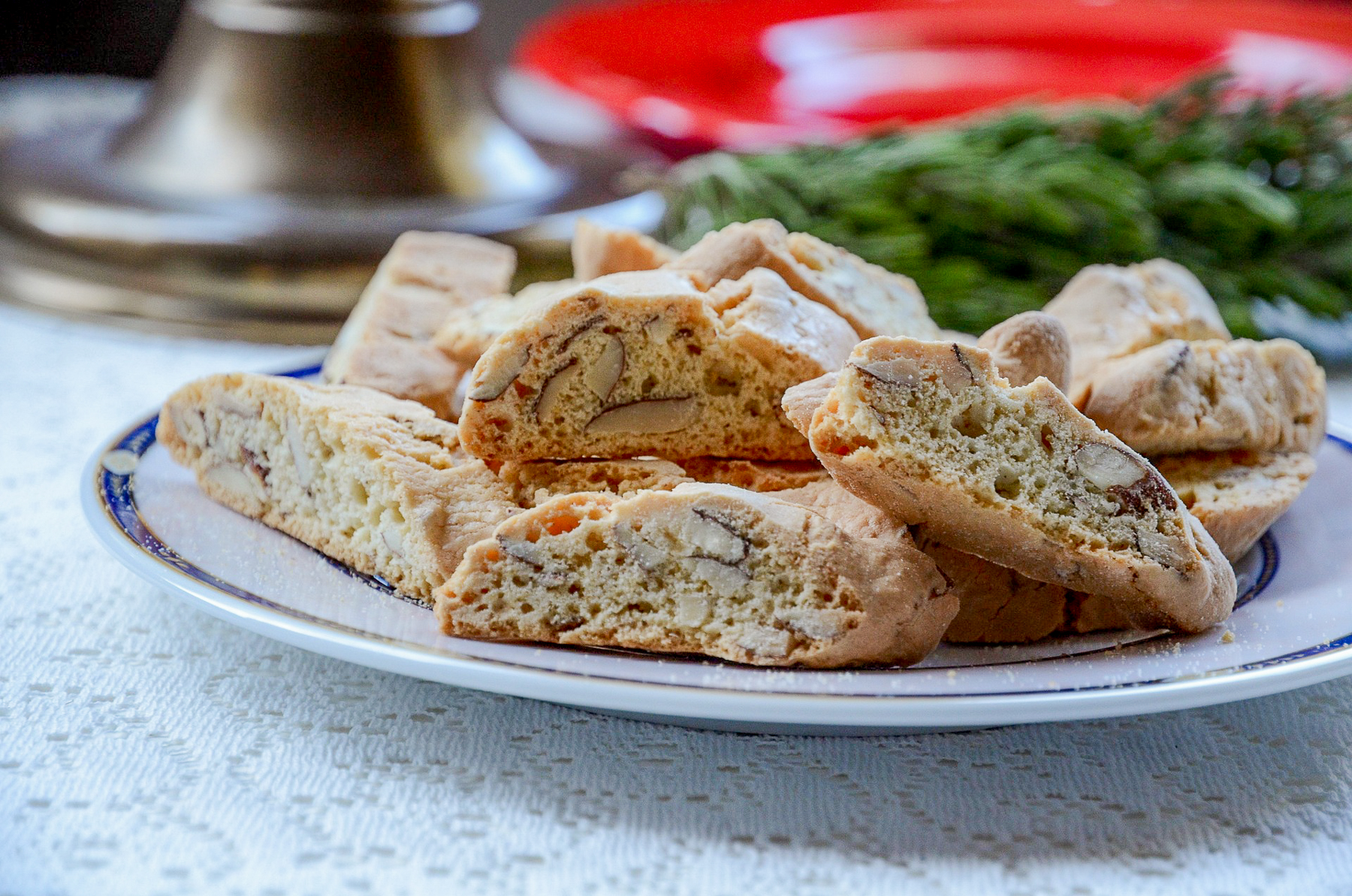 Tozzetti, an Umbrian almond biscuit, arranged on a serving dish