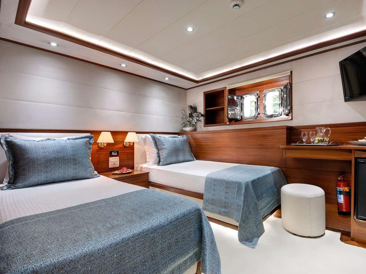 Twin cabin onboard the Allesandro 1 gulet in Croatia