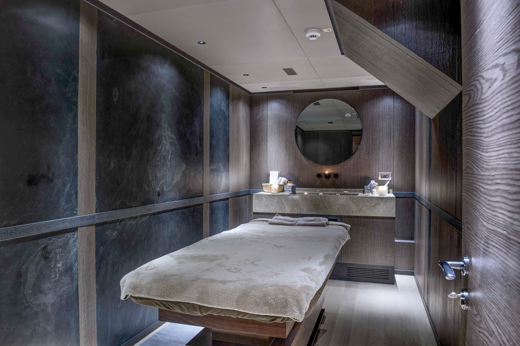 Treatment room onboard the All About U 2 luxury yacht in Turkey