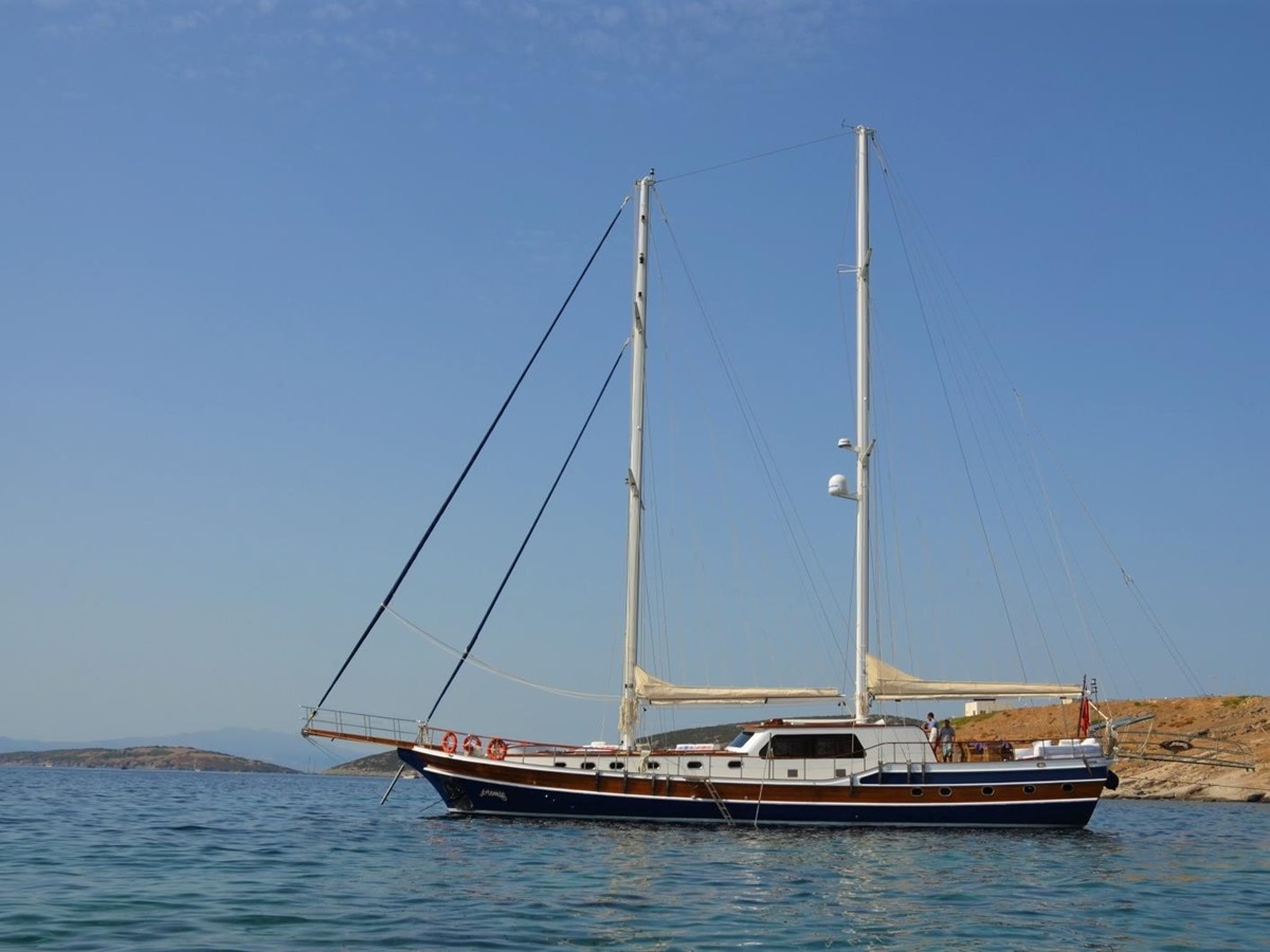 Artemis with sails down in Turkey