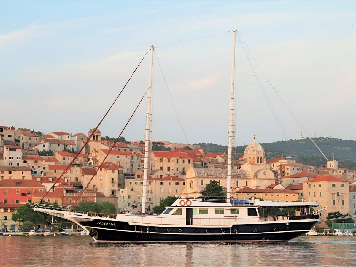 Exterior view of the Aurum gulet in a town in Croatia