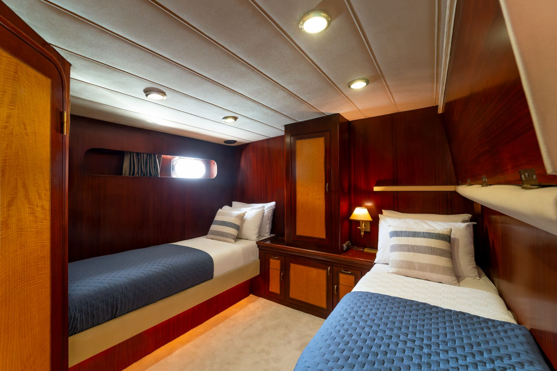 Twin cabin onboard the Caneren luxury gulet in Turkey