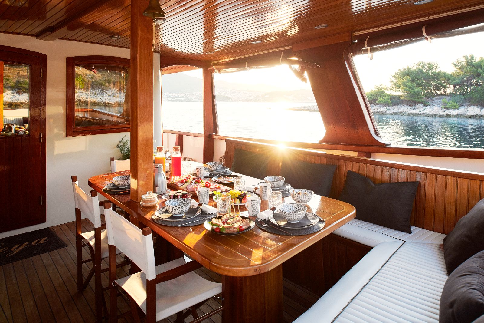 Outdoor dining area on board the motor yacht Cataleya in Croatia