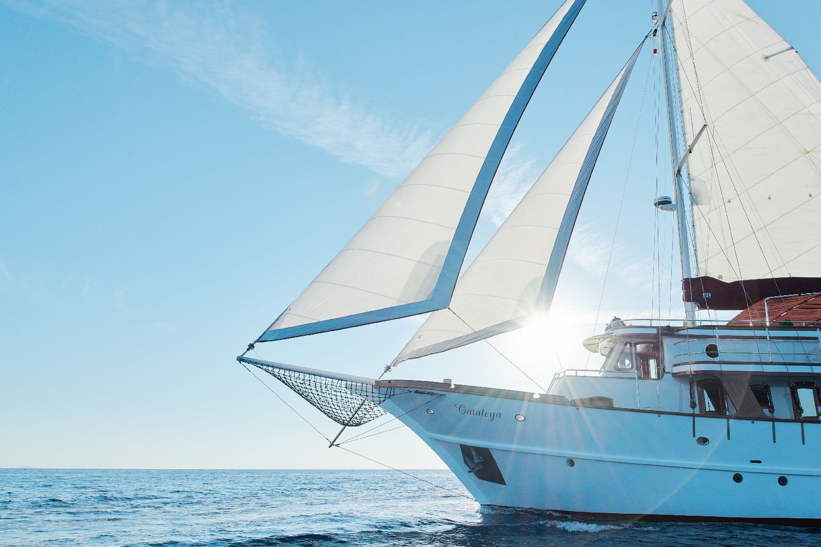 The motor yacht Cataleya in Croatia at full sail