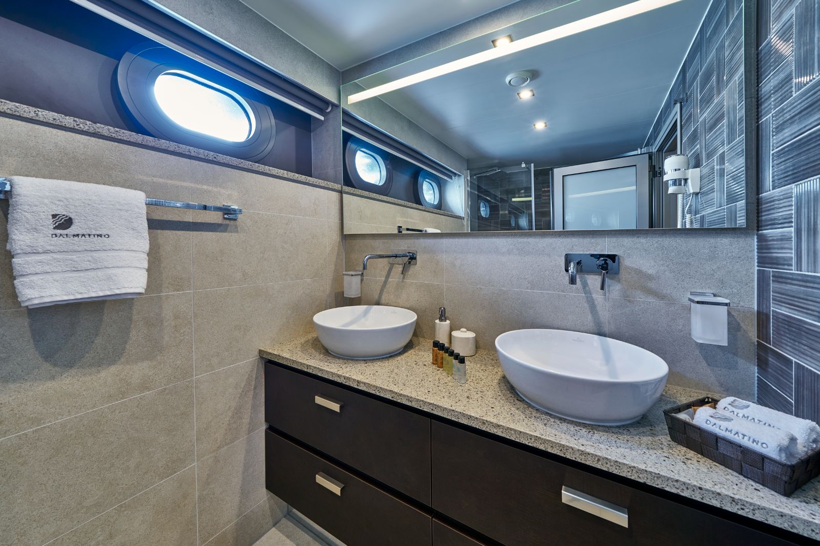 Bathroom onboard the Dalmatino gulet in Croatia