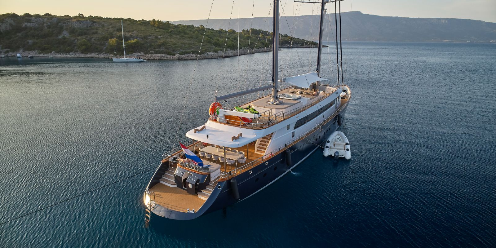 rear exterior view of the Dalmatino gulet in Croatia