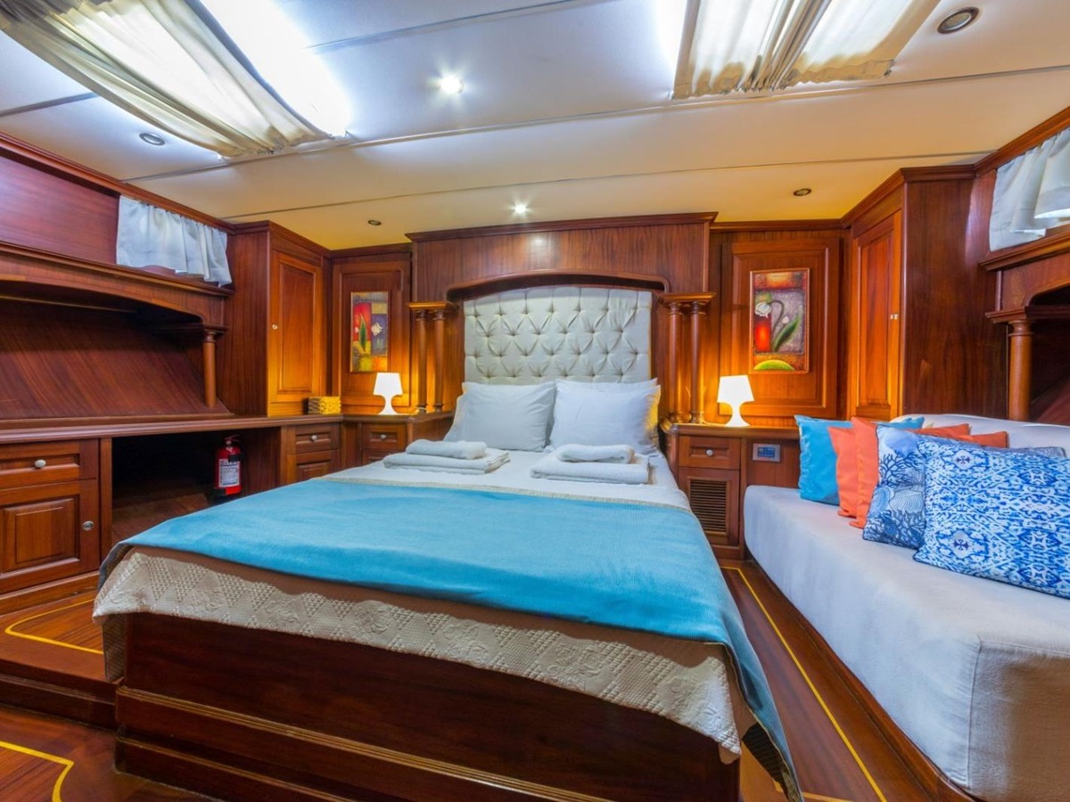 Double cabin onboard the Dea Del Mare gulet in Turkey