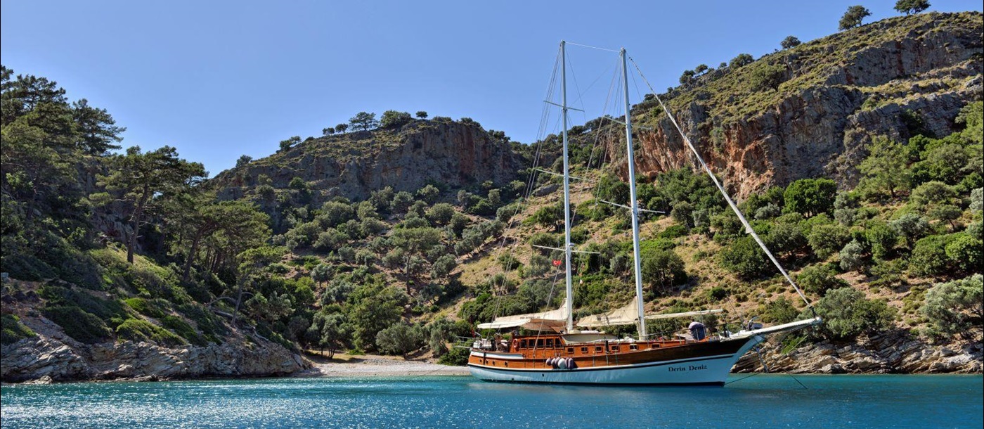 Derin Deniz, luxury gulet, exploring the Turkish coastline
