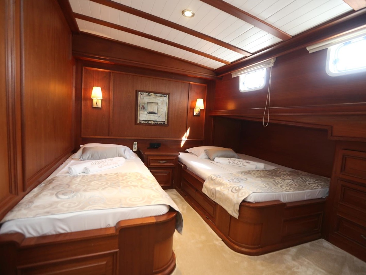 Twin cabin on board the Dolce Vita gulet in Croatia
