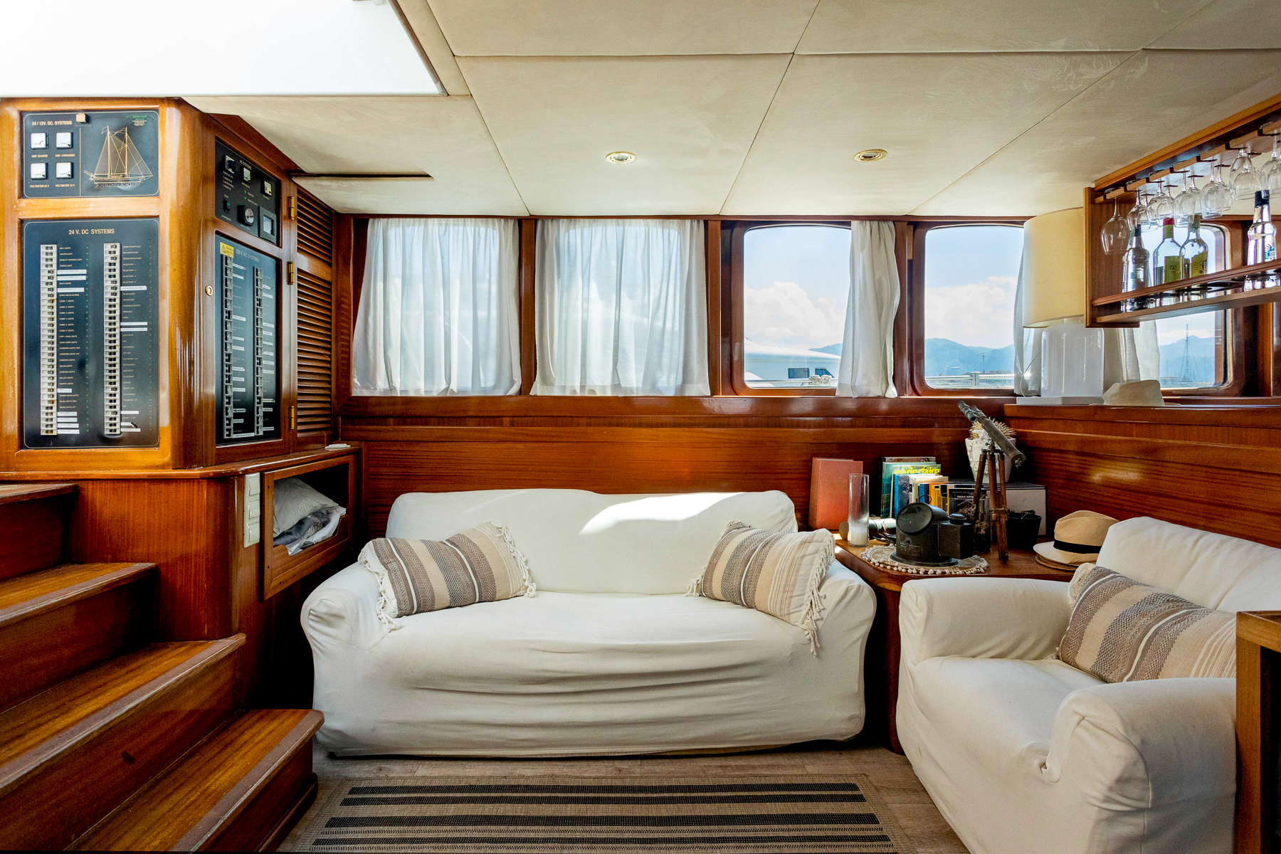 Living area in the saloon onboard the DVI Marije luxury gulet in Italy