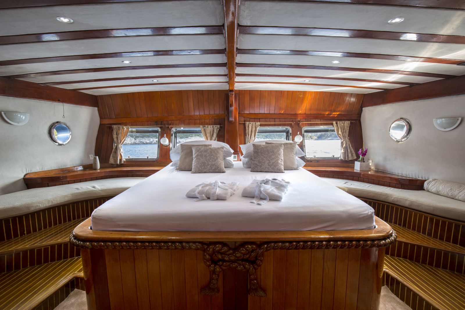 The cabin on board Eleganza
