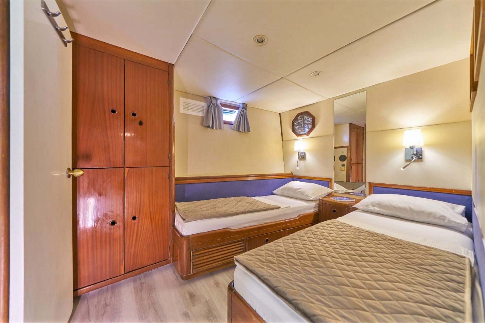 Twin cabin onboard the Fortuna gulet in Croatia