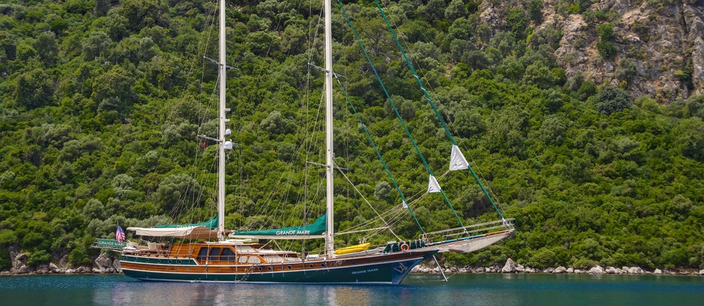 Gulet Grand Mare sailing
